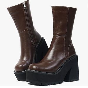 Brown Vegan Faux Leather Platform Chunky Lug Sole Boots 🤎 Sz 8.5